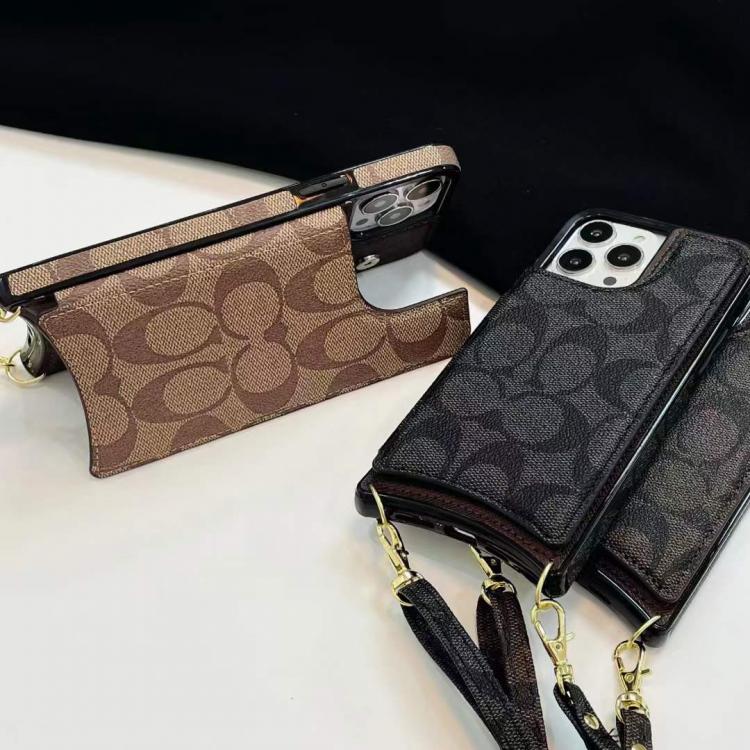 【関送0】COACH レザークロスボディ シグネチャー スマホケース クロスボディ Coach(コーチ) iPhone・スマホケース(レディース